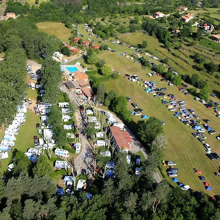 Campsite Camping Pierrageai