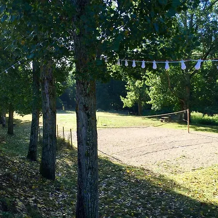 Campsite Camping Pierrageai 2*